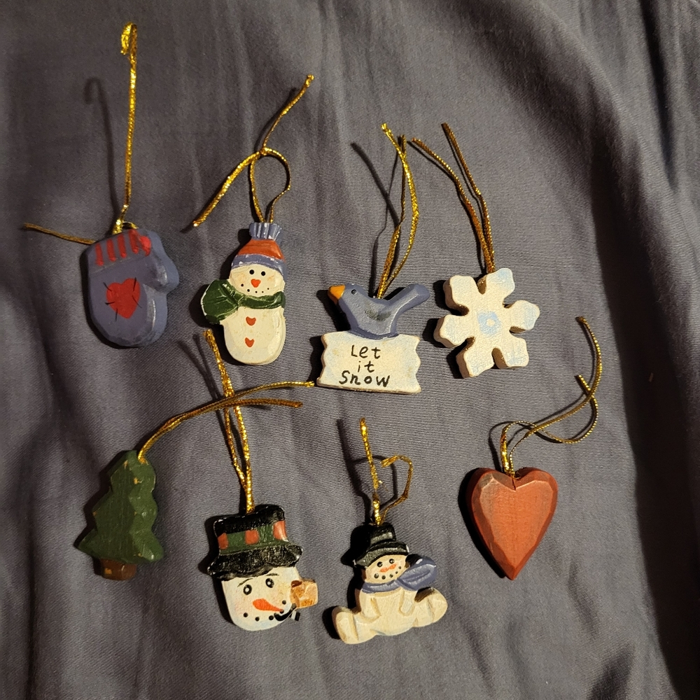 🎄FWP $30 min. Set of 8 Mini Wooden Christmas Ornaments